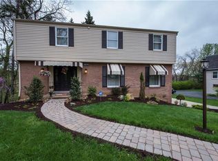 3874 Henley Dr, Pittsburgh, PA 15235