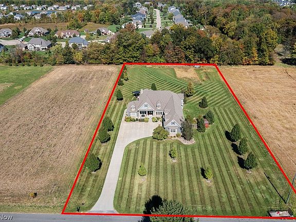 2nd image of 577 Lyonswood Dr