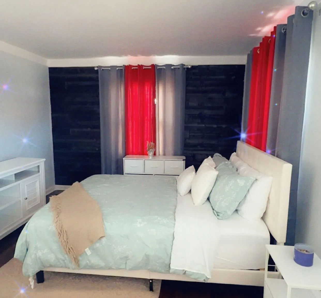4 bed, 1.0 bath, 1074 sqft, $845 — Photo 2
