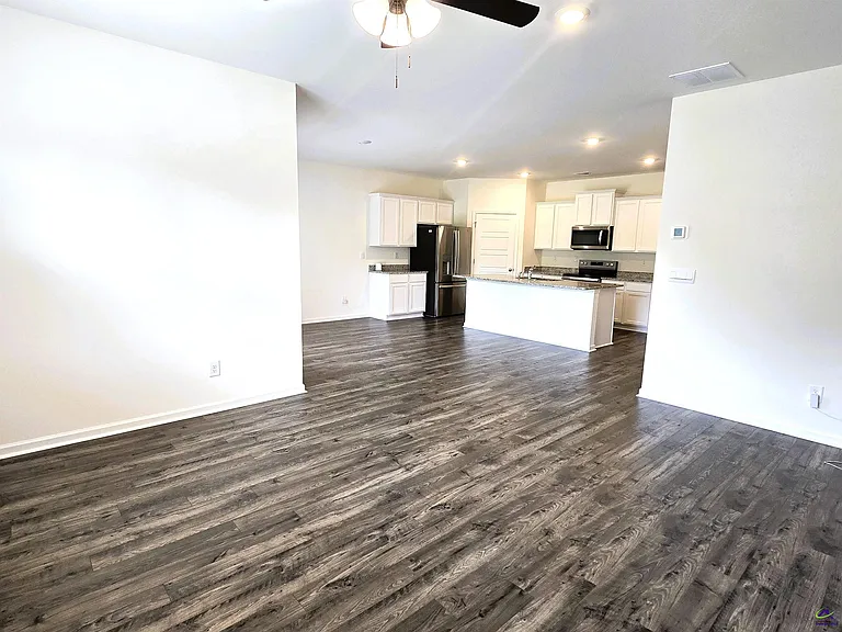 103 Ike Ct — Photo 18