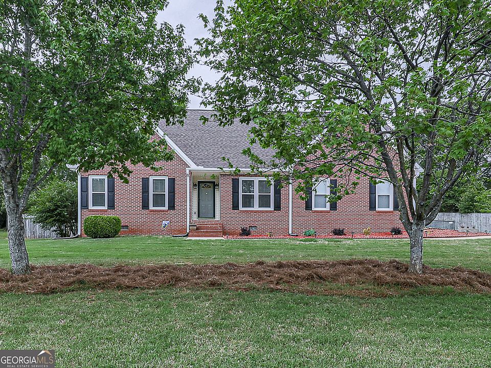 1st image of 449 Freedom Dr
