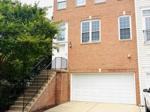 6710 Percethony Ct, Alexandria, VA 22315