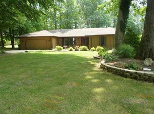 7088 W Oakmeadow Dr, La Porte, IN 46350