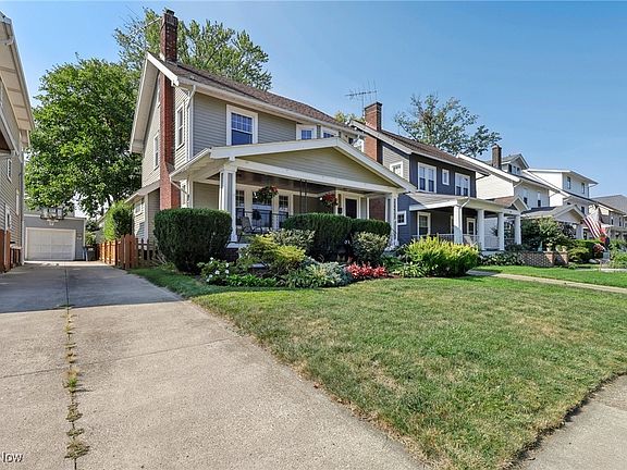 3rd image of 13431 Emerson Ave