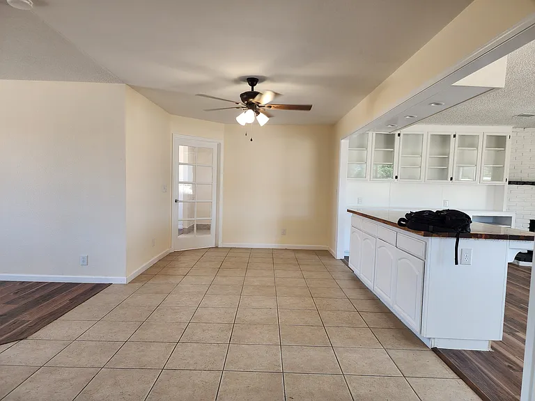 12447 E Herndon Ave — Photo 6