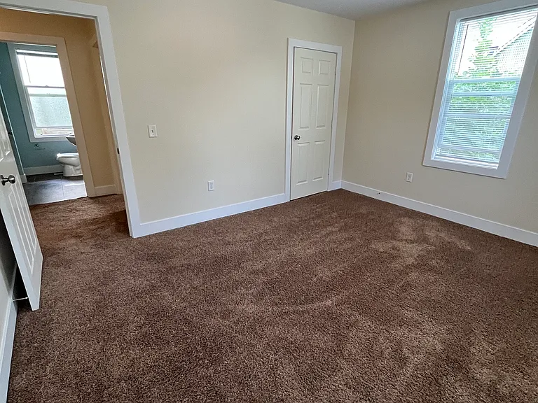 556 Franklin St #1 — Photo 11