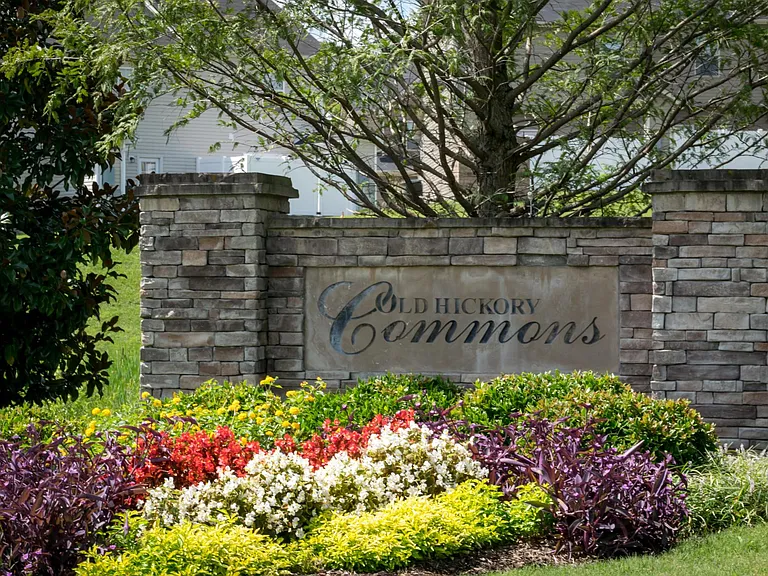 1512 Sprucedale Dr — Photo 15
