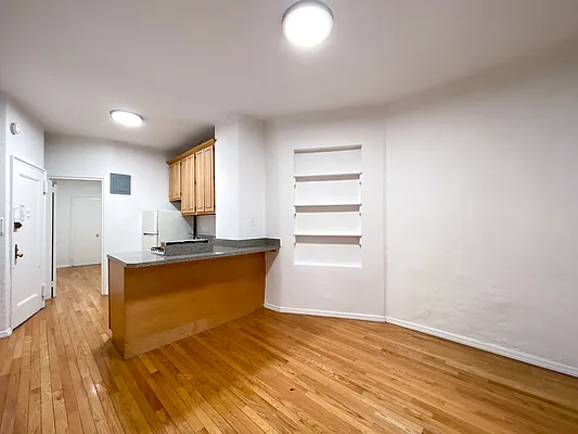 Rented by Compass | media 4