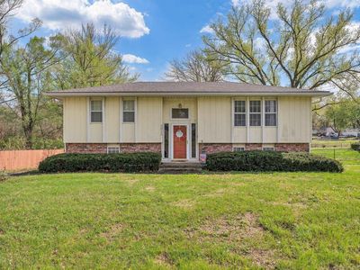 2615 NE 37th St, Topeka, KS, 66617