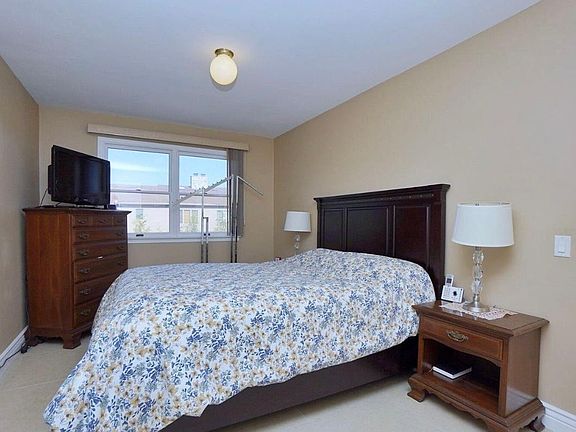 4th image of 279 McBaine Ave #2