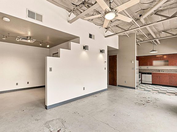 5th image of 610 Central Ave SW APT 4G