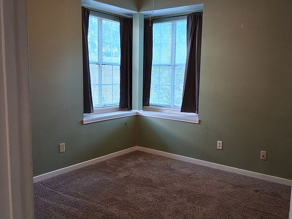 2nd image of 117 Glen Hollow Dr #117