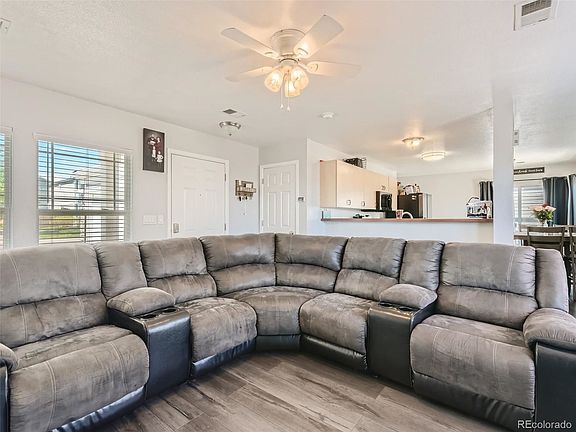 4th image of 217 Vista Blvd