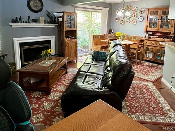 5th image of 45077 Coachman Ct #82