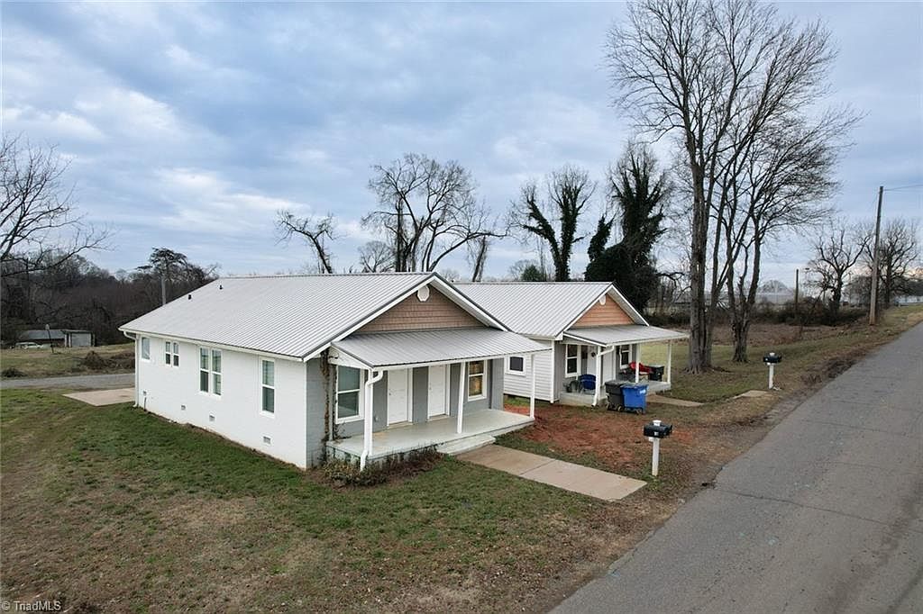 711 S Elm St, Statesville, NC 28677 MLS 1094287 Zillow