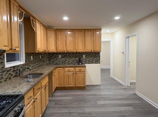208 E 16th St FLOOR 1, Paterson, NJ 07524