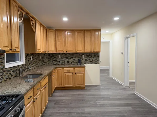 208 E 16th St Floor 1, Paterson, NJ 07524