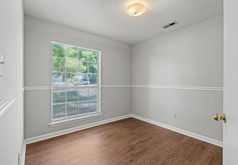100 River Oaks Dr — Photo 14