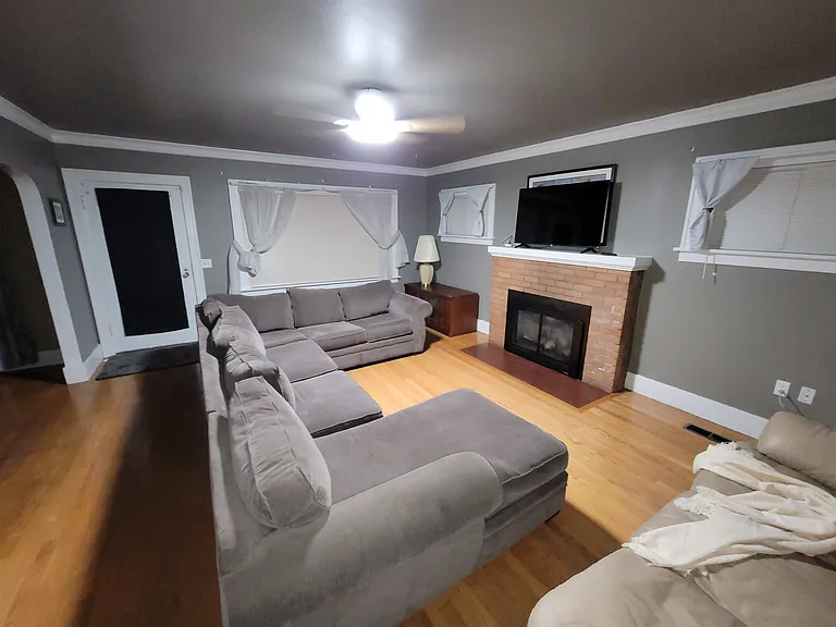 4522 Pacific Ave — Photo 5