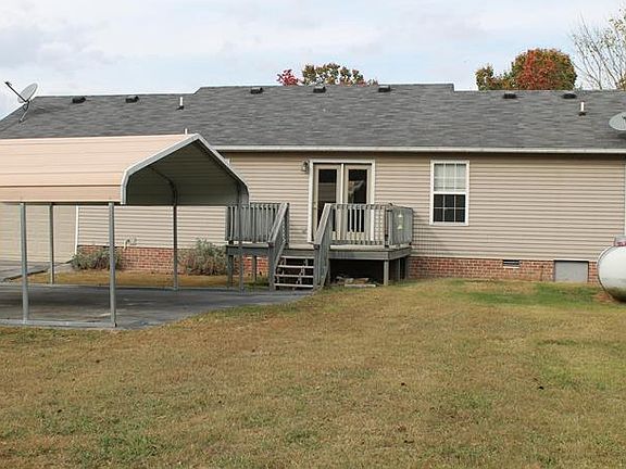 3rd image of 107 Leeann Dr