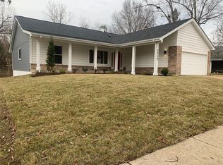 1117 Hollyberry Dr, Ballwin, MO