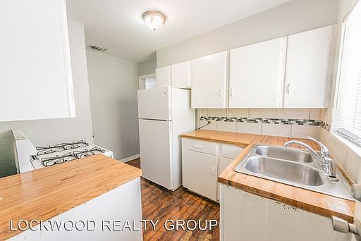 3rd image of 2337 Cincinnati Ave APT 03