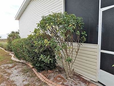 5th image of 2131 Bayou Dr S