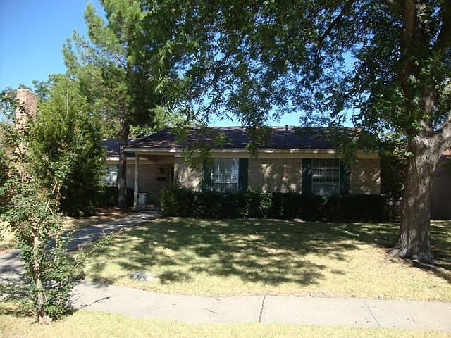 1st image of 2230 Briarmeadow Dr