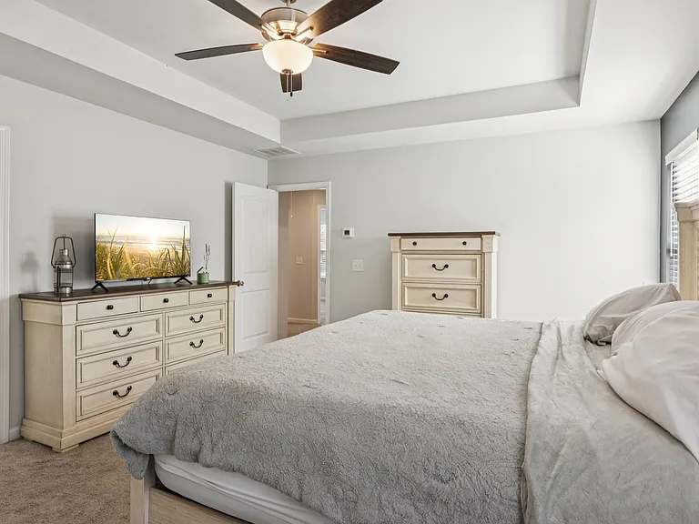 566 Skye Dr — Photo 11