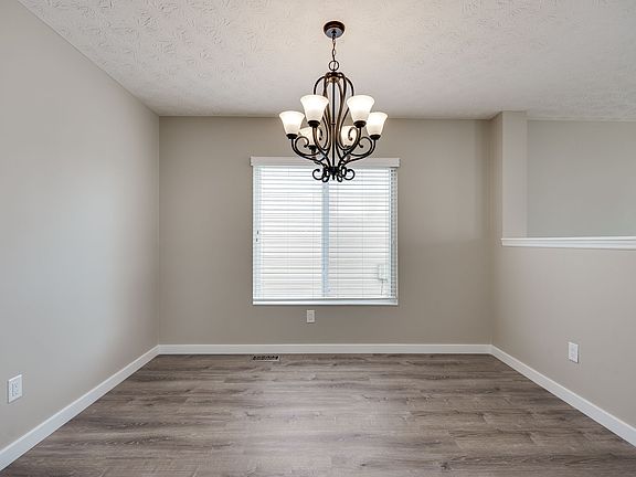 5th image of 2965 Kant Pl