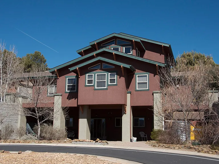 210 Jacob Ln — Photo 37