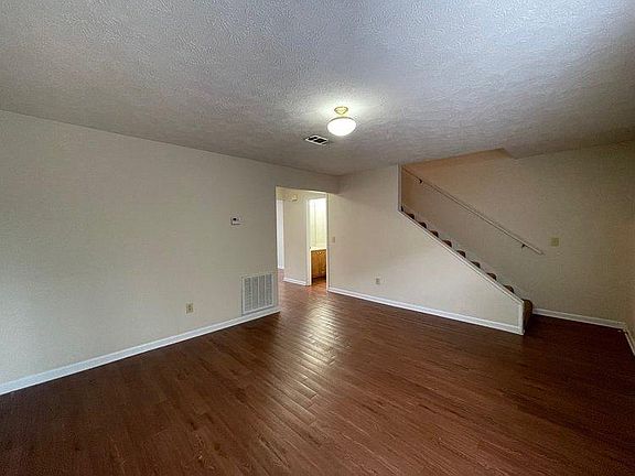 3rd image of 608 University Dr #A5