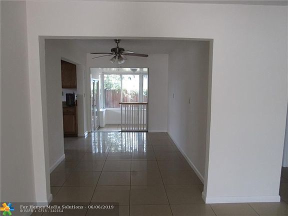 5th image of 5316 NE 4th Ave