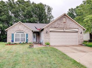 521 Paddlebrook Dr, Danville, IN 46122