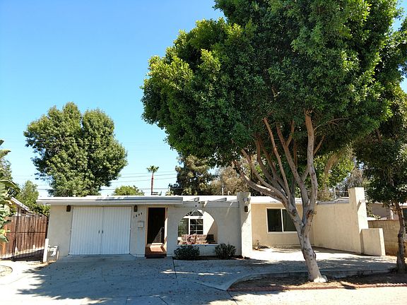 2nd image of 1844 E Walnut Creek Pkwy
