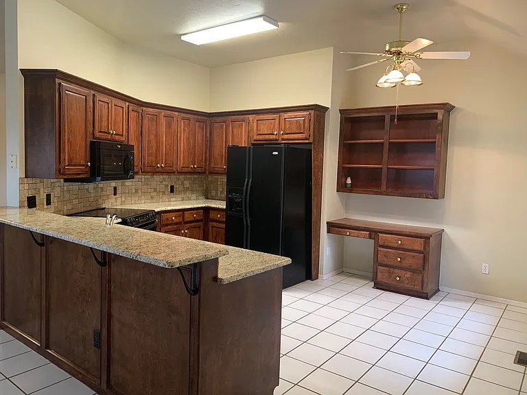 10300 Cumberland Ln — Photo 3