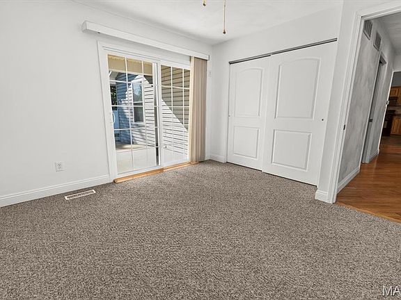 3rd image of 1109 Coral St