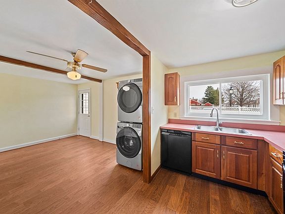 4th image of 14 Crescent Rd