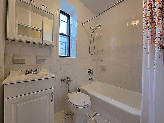5th image of 47-09 Skillman Ave #B5