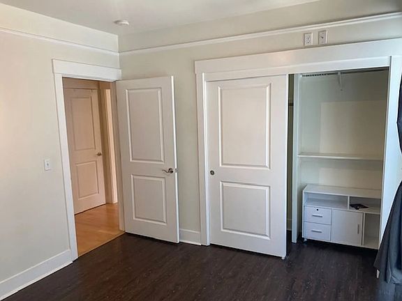 2nd image of 270 Valencia St #4B