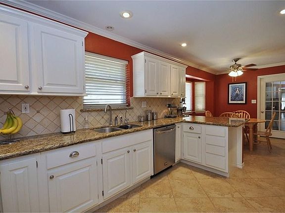 5th image of 18800 Meadow Ln
