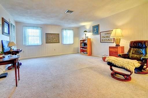 3rd image of 50 Freedom Holw Unit 214