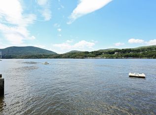 22 Hudson River Ln, Garrison, NY 10524