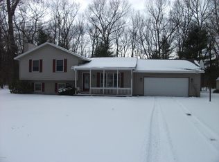 2441 W Riverwood Dr, Twin Lake, MI 49457