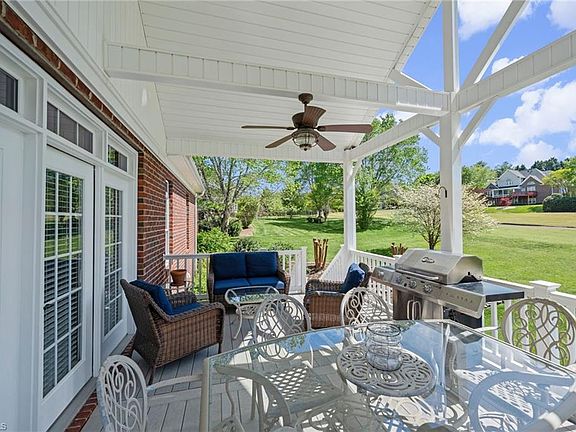 4th image of 531 Oak Valley Blvd
