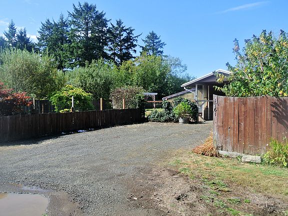 2nd image of 1761 S Ocosta St