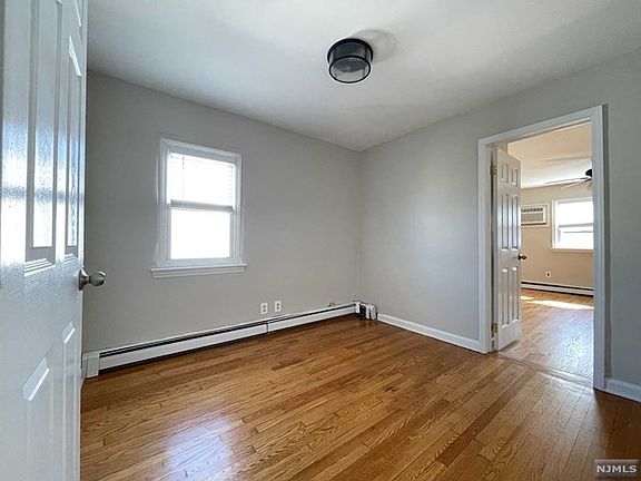 2nd image of 112 Floyd Ave