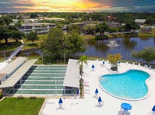 8425 112th St APT 206, Seminole, FL 33772