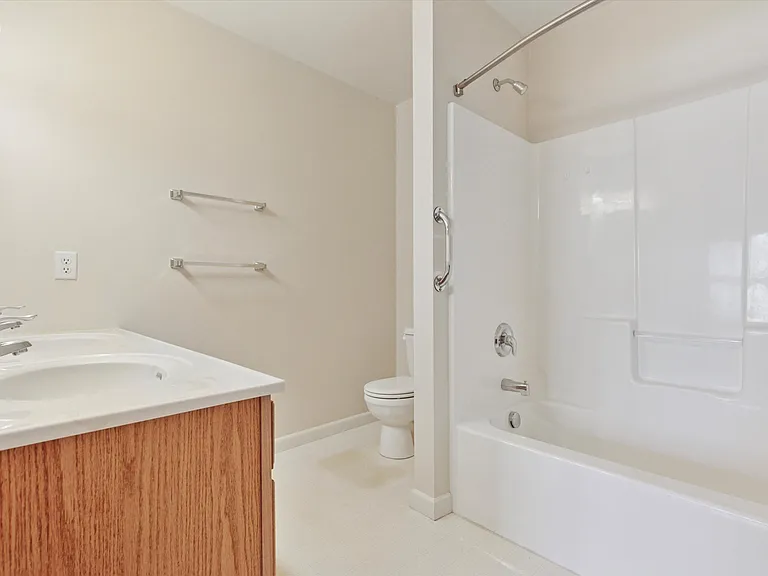 110 W Harmony Dr #107 — Photo 4