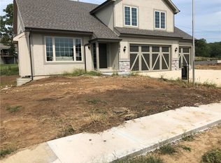 3904 NE 88th St, Kansas City, MO 64156